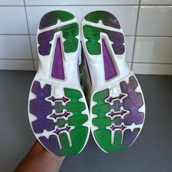 Women's Athletic Shoes - White and Purple - Picture 6 of 7